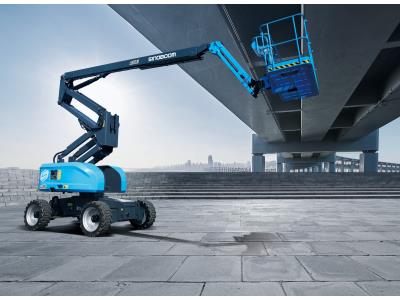 ARTICULATING BOOM LIFT