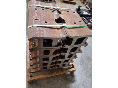 track shoes for CAT D8