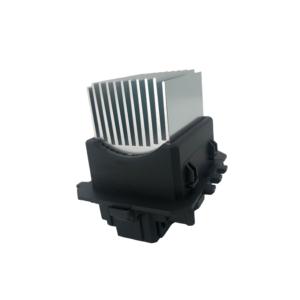 Blower motor regulator