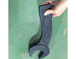 Carbon steel bent offset handle slogging open end spanner black finished DIN 75MM,