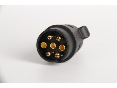 Automotive 7- core socket-to-13-pin plug