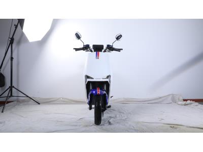 GTR9800W  Environment friendly Convenient Electric Motorcycle  45Km/h