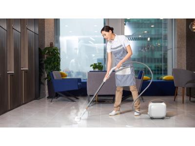 Steam cleaner for house cleaning