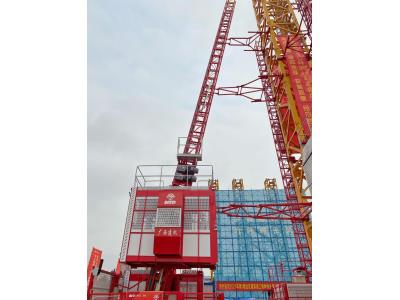 Angle-adjustable type Construction hoist