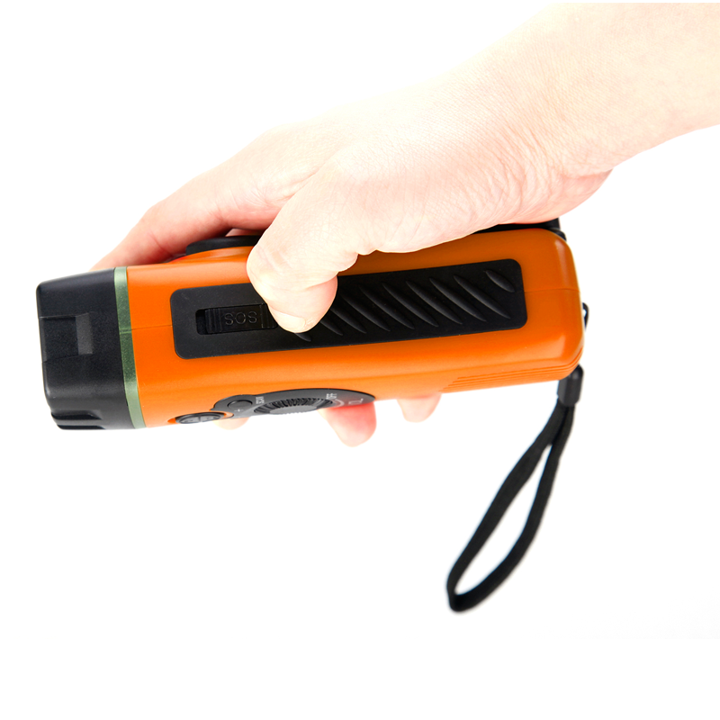 Portable Outdoor Hand Crank FM Radio Torch