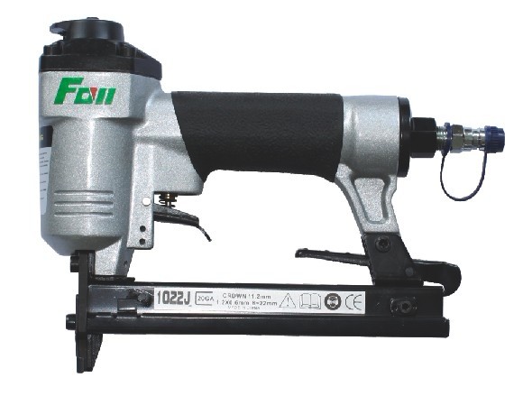 AIR NAILER