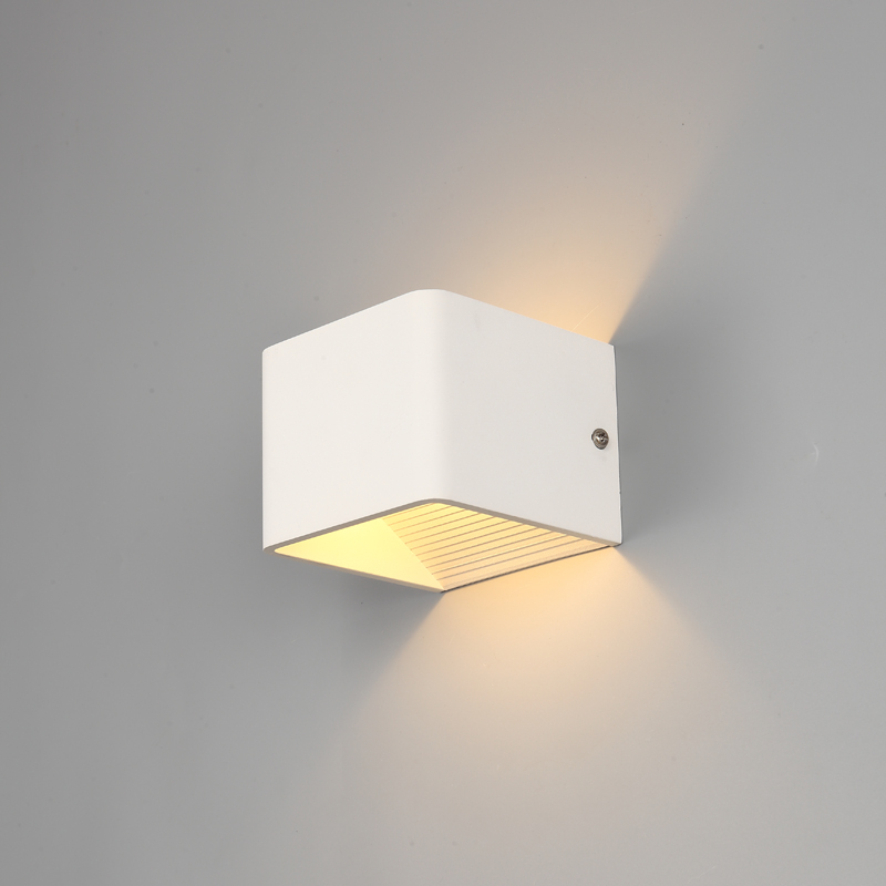 LED wall lamp