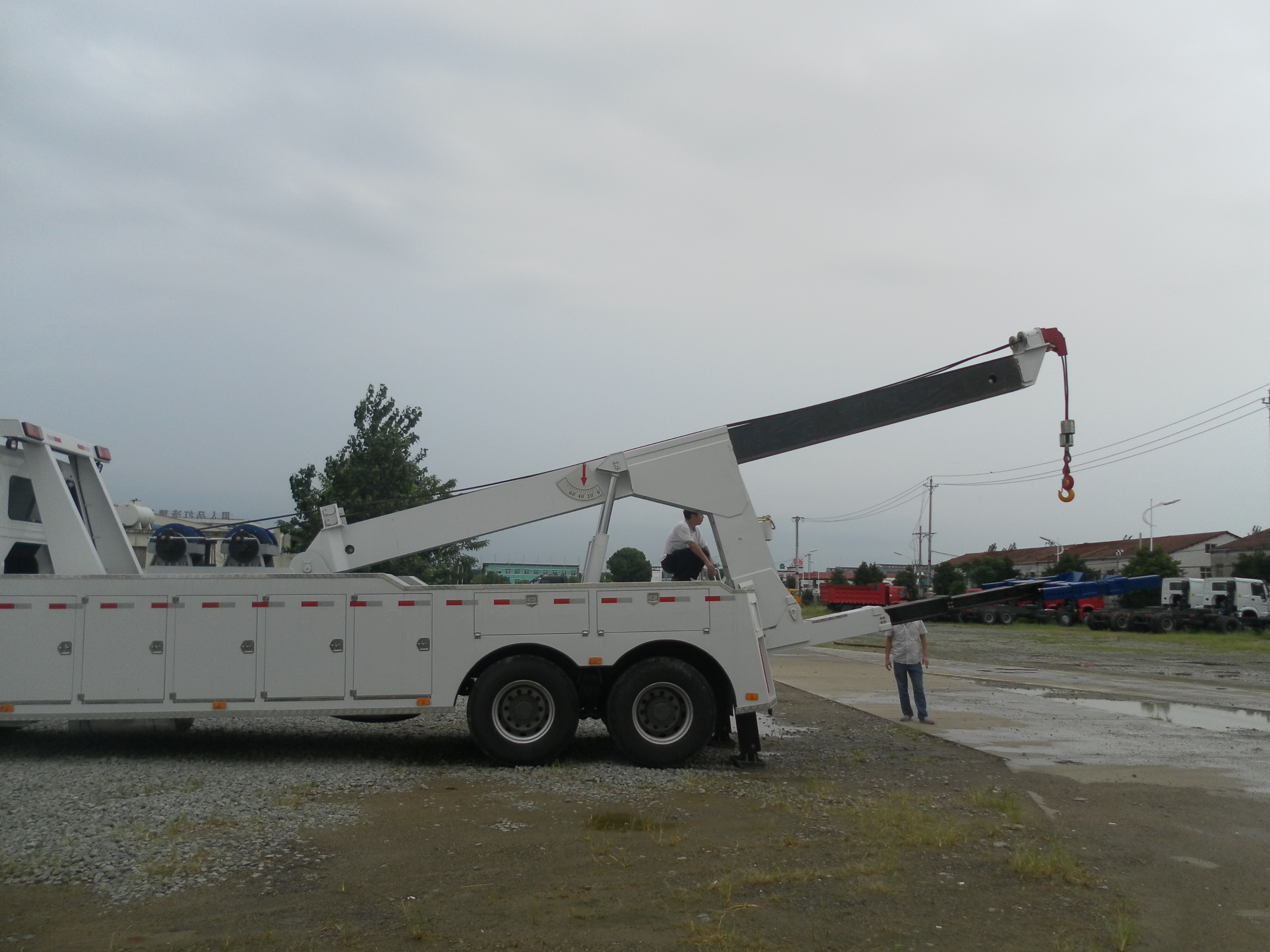 HOWO 6X6 Recovery Truck