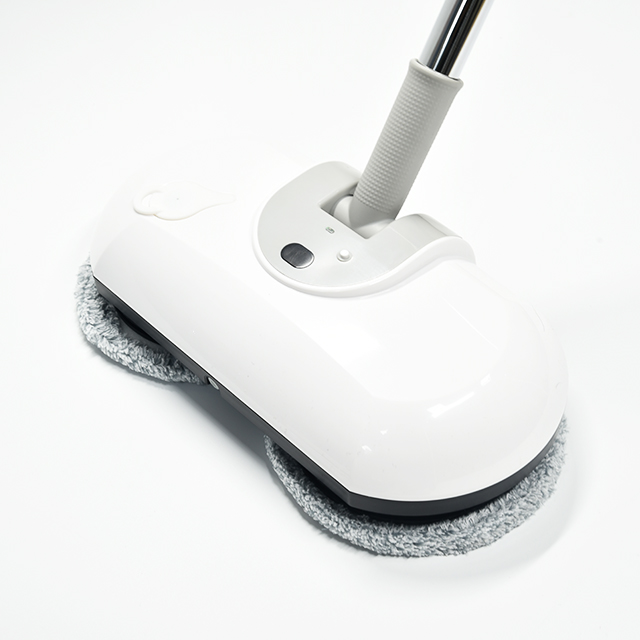 Extendable long cleaning spin mop