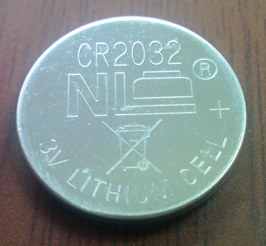 3 Volts Lithium coin battery