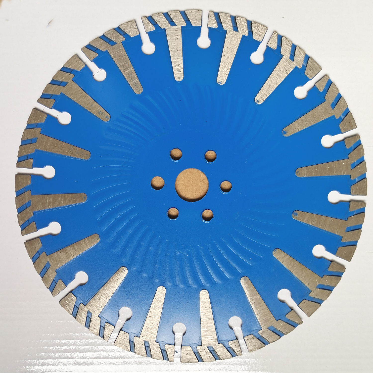 Diamond saw blade hot press T protective teeth