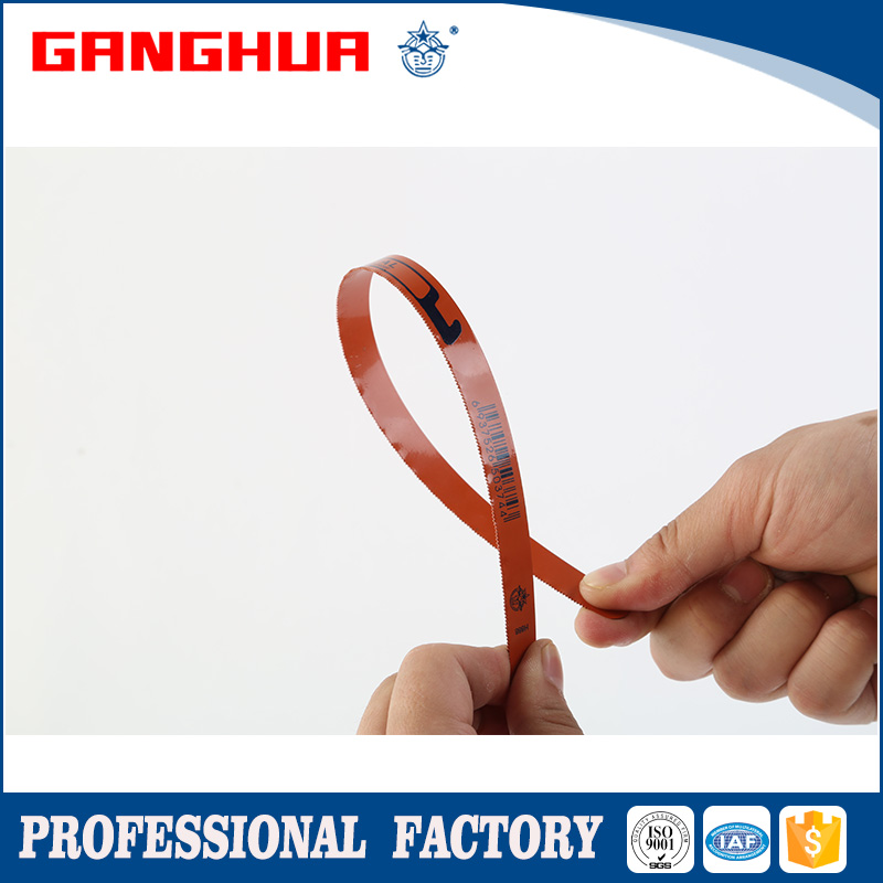 Flexible bimetal hacksaw blade