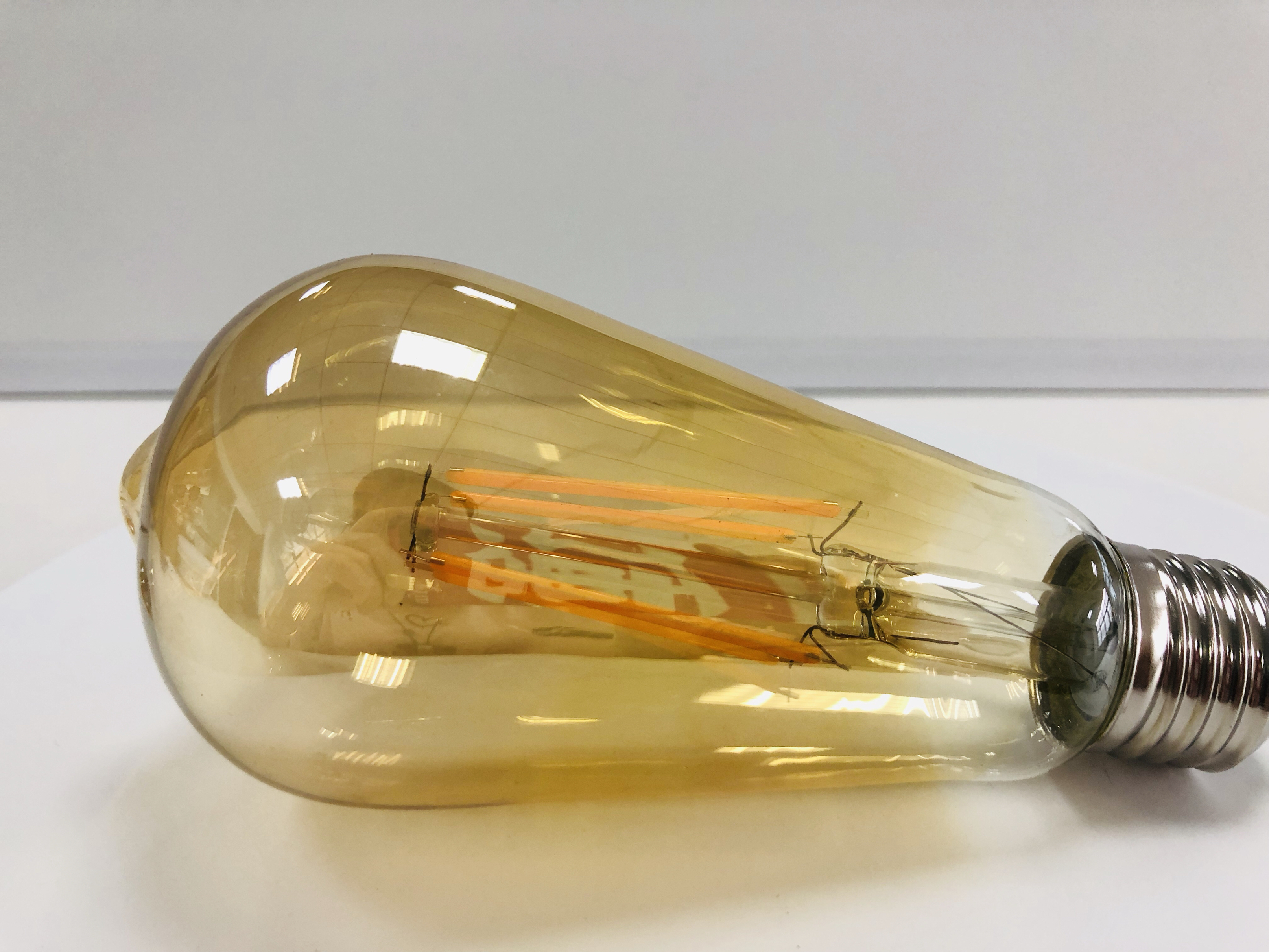 LED FILAMENT BULB (ST64)