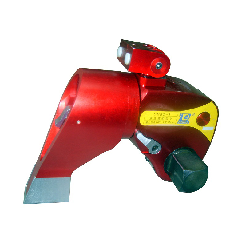 HYDRAULIC TORQUE WRENCH