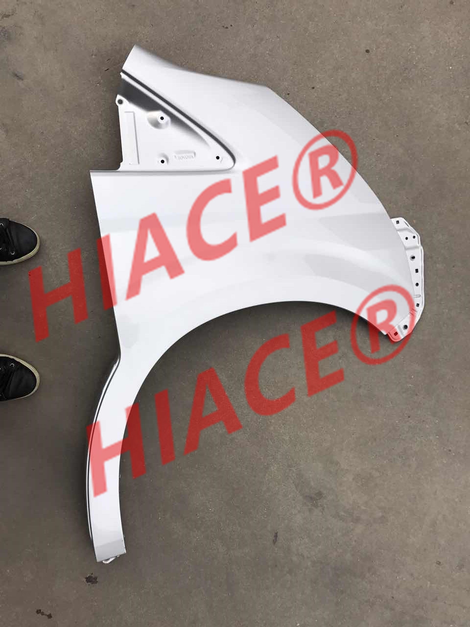 HIACE 2019 FRONT FENDER