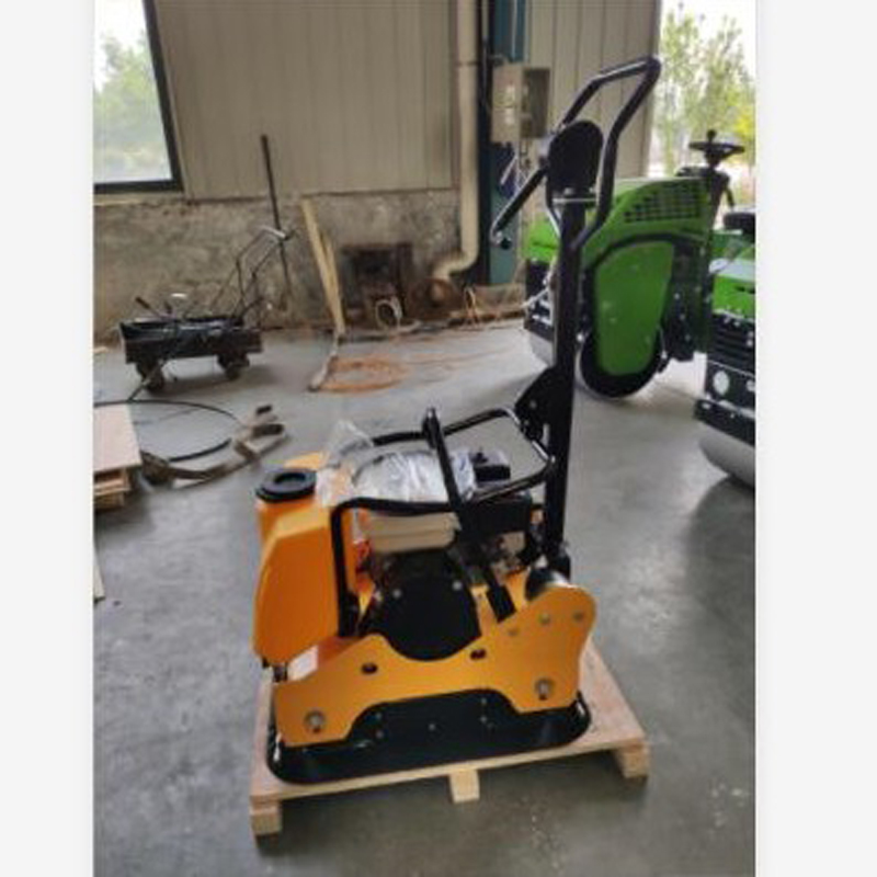 Plate compactor