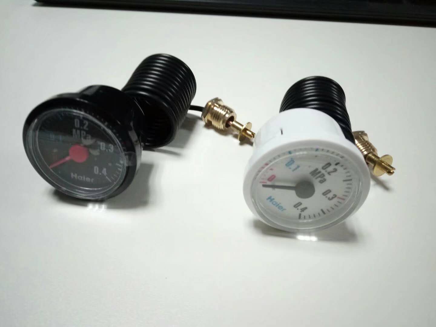 pressure gauge