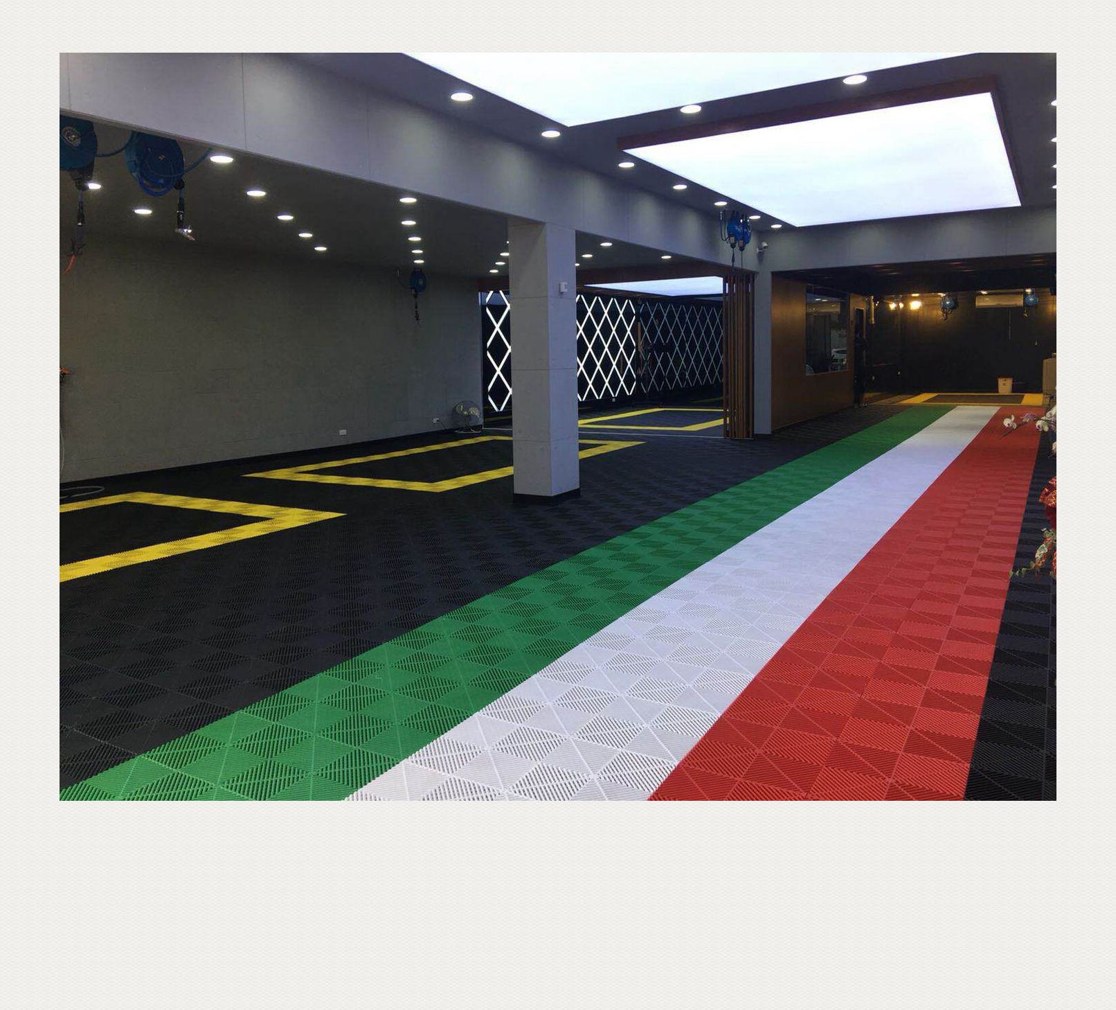 Interlocking floor/car wash shop floor/ anti slip floor