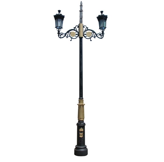 3 lamp cast iron street lighting pole