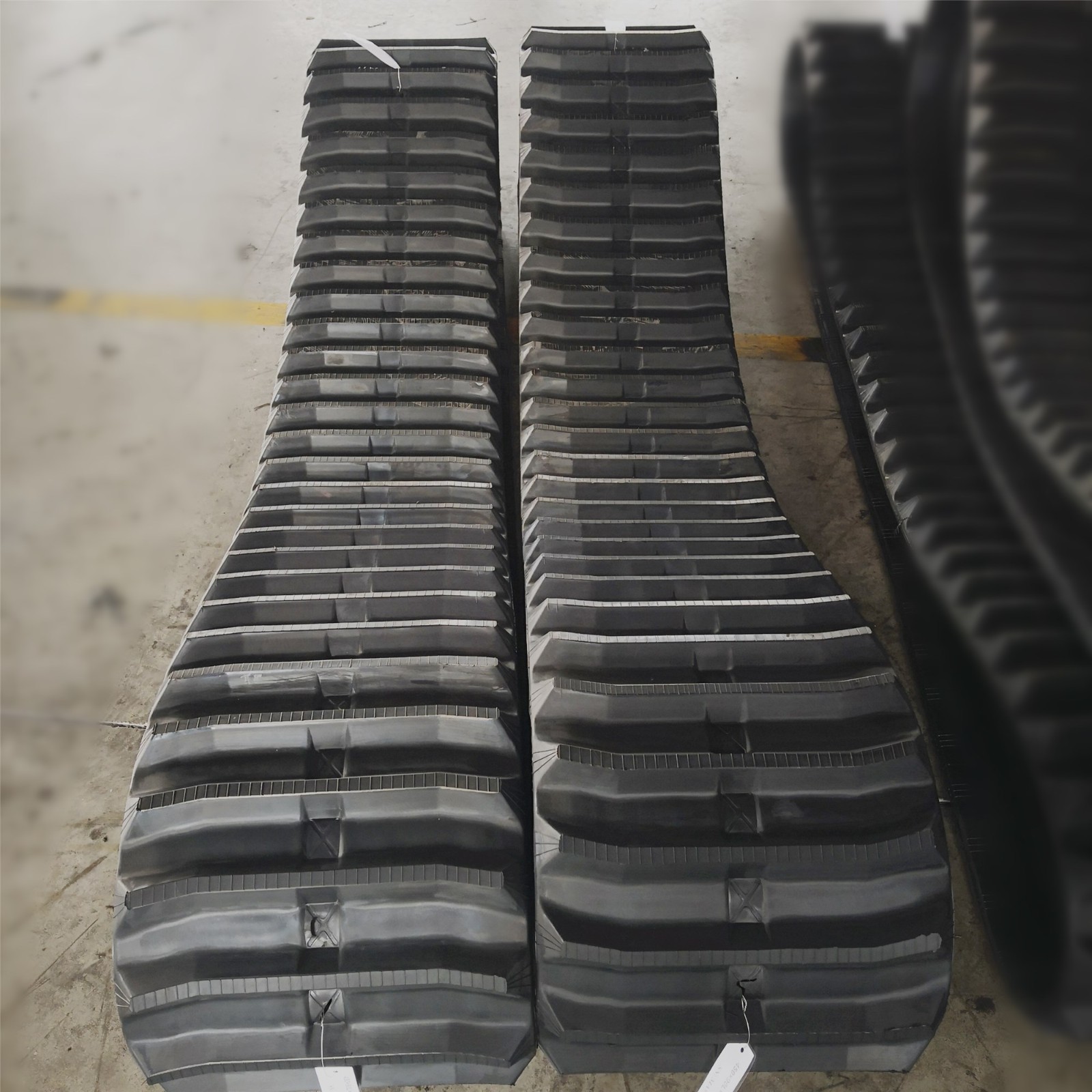 450x90x60 CLAAS  Harvester rubber track