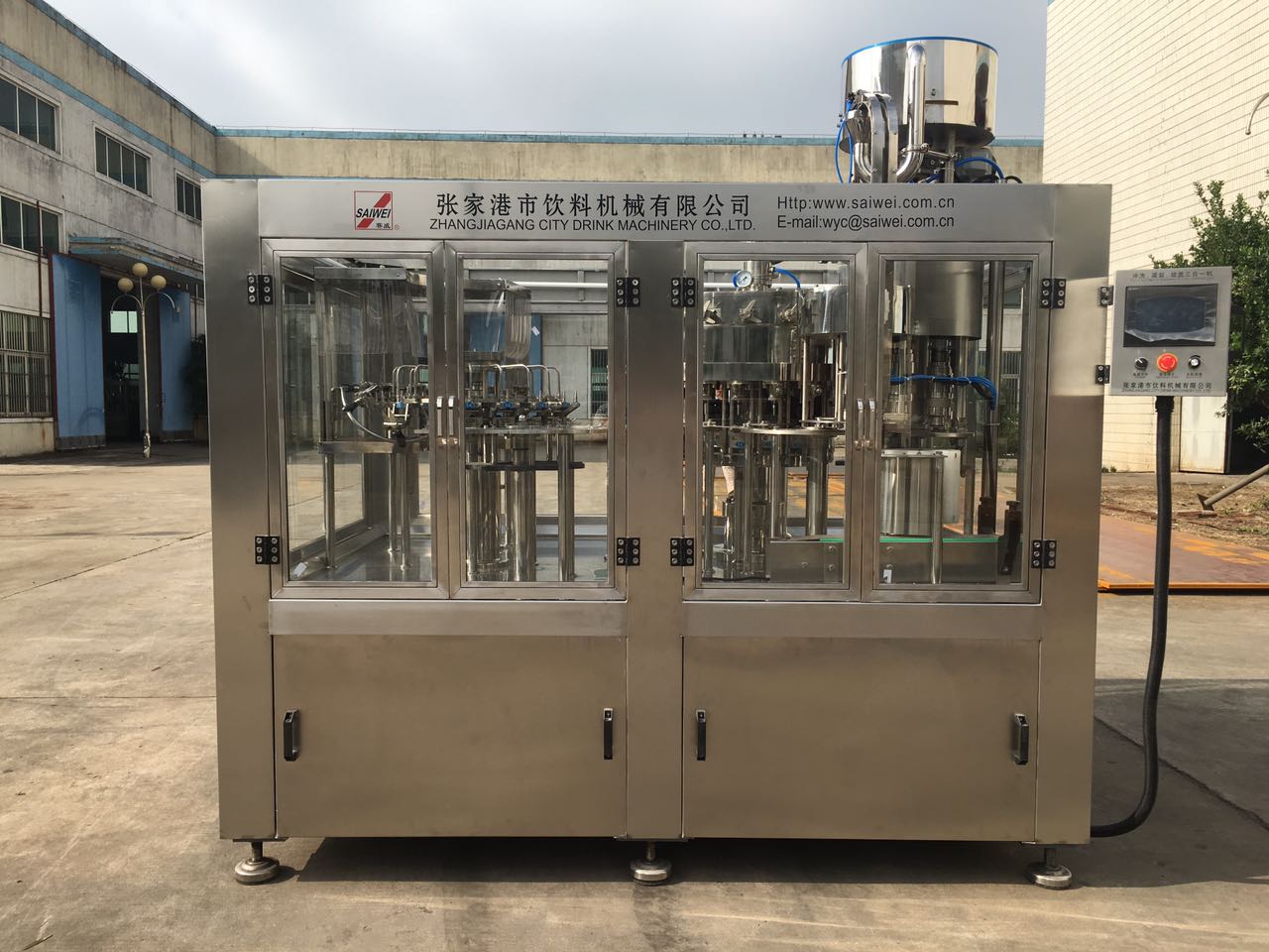 carbonated drink fillling machine