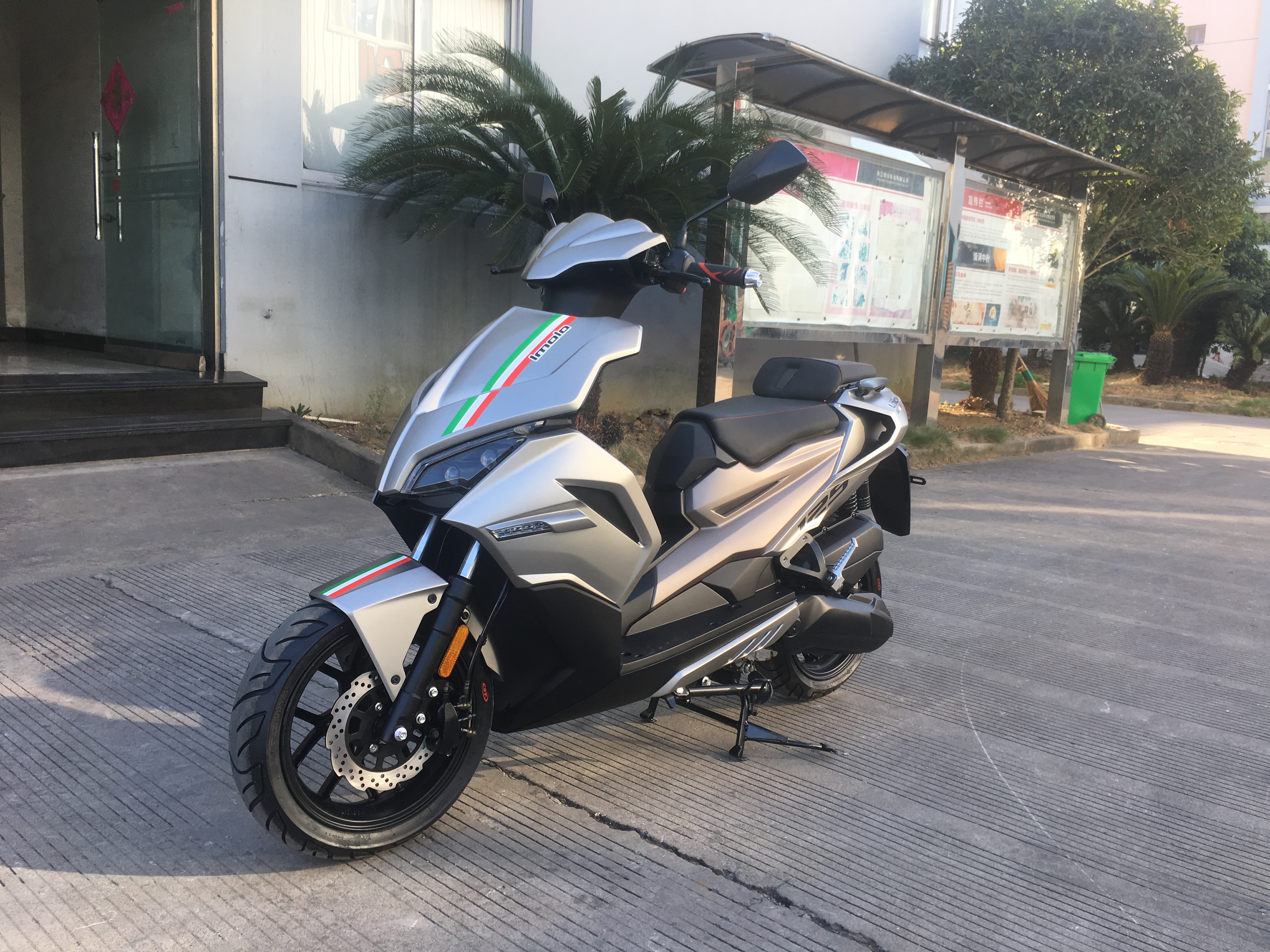 TS IMOLA50/125/150CC EEC SPORTY SCOOTER