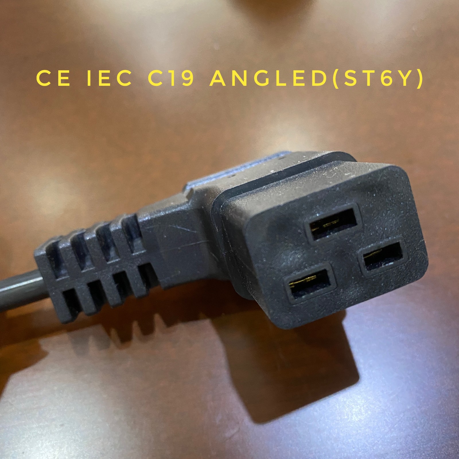 Switzerland 3 pin plug to IEC 60320 C19 power cord