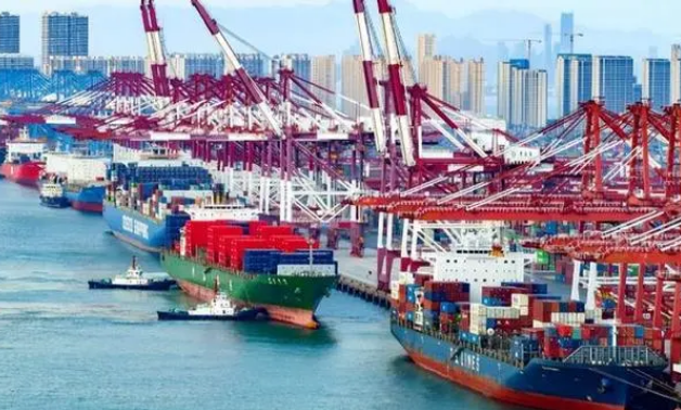 上半年中国货物贸易进出口总值20.1万亿元 出口同比增长3.7%