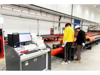 Horizontal tensile testing machine